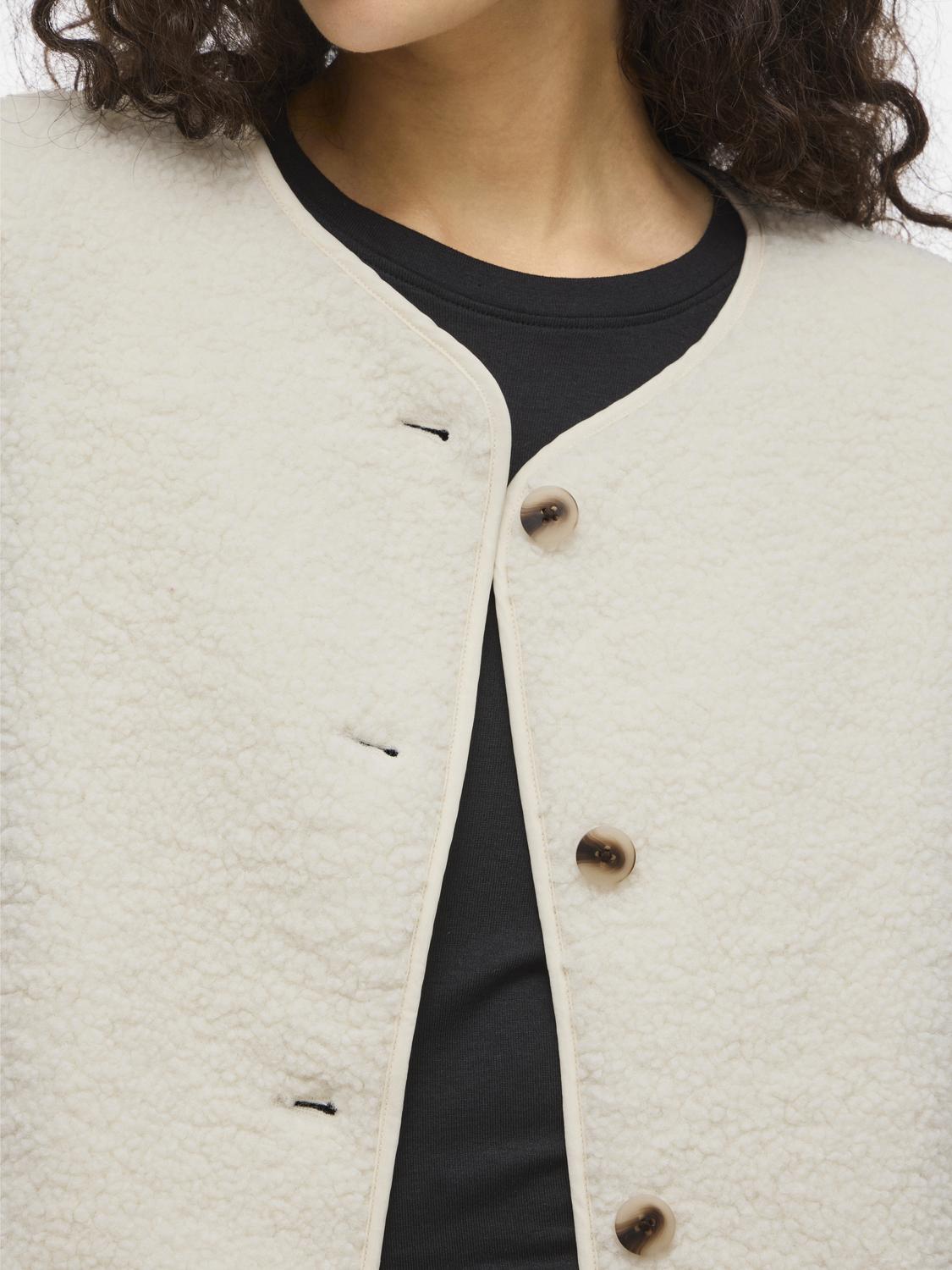 model_shot-detail